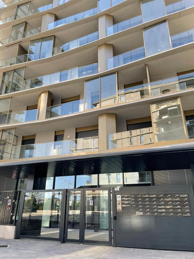 Kibilu - Cascina Merlata Rho Fiera Ospedale Galeazzi Перо Екстериор снимка